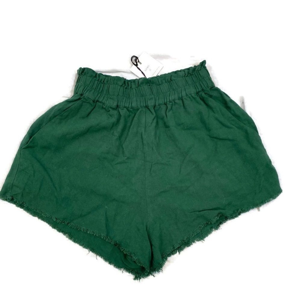 Brand New With Tags Slide‎ Show Brand Green Raw Hem Lightweight lined Shorts 12